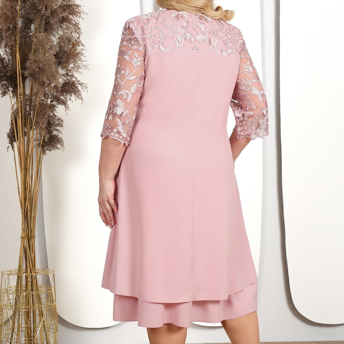 Women Plus Size Half Sleeve Floral Mesh Sleeve Wedding Guest Dress O Neck Embroidered Cocktail Chiffon Midi Dress